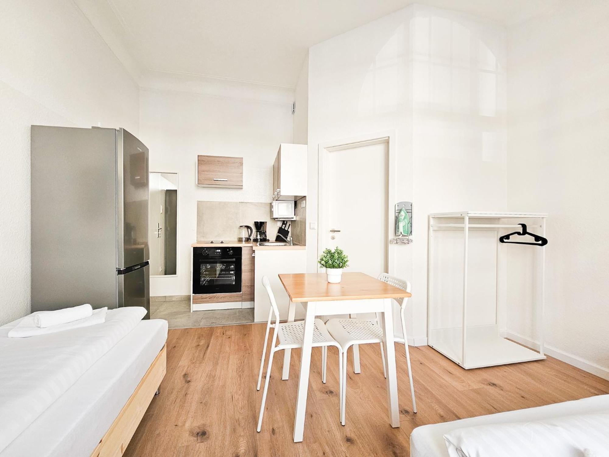 Raj Living - Studio Wohnungen - 15 Min Zur Messe Dus Düsseldorf Exteriör bild