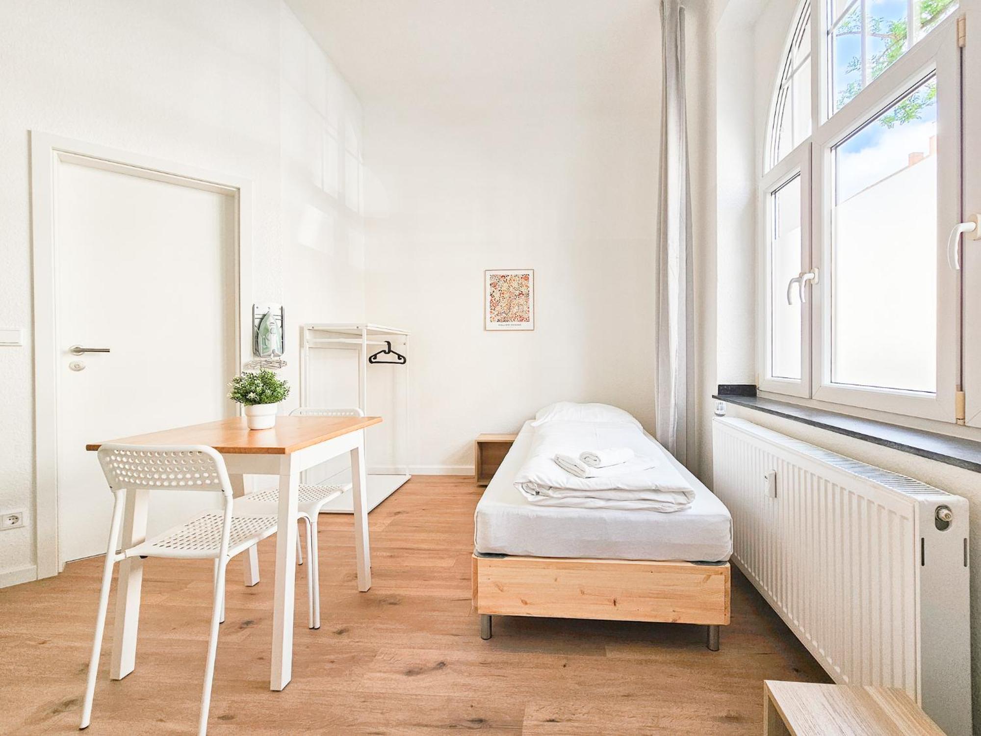 Raj Living - Studio Wohnungen - 15 Min Zur Messe Dus Düsseldorf Exteriör bild