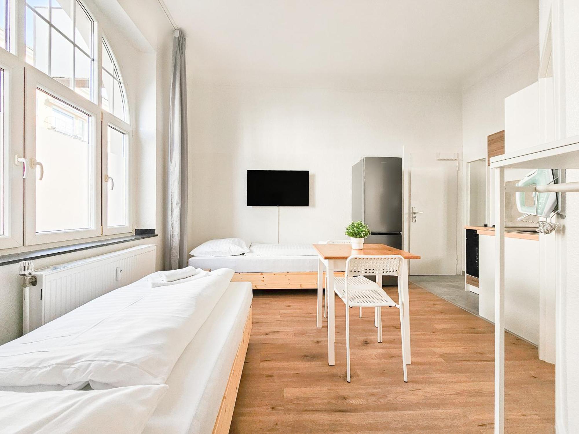 Raj Living - Studio Wohnungen - 15 Min Zur Messe Dus Düsseldorf Exteriör bild